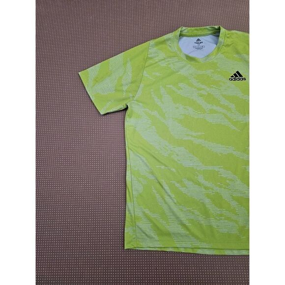 adidas Mens Shirt Medium Green Short Sleeve T-Shirt Logo Tee FreeLift Aeroready - Picture 9 of 14